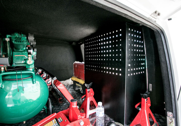 Mobile Mechanics — Pickup | Truck